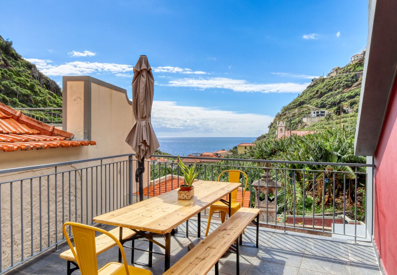 Apartamento en Tabua - Casa da Praia, a Home in Madeira