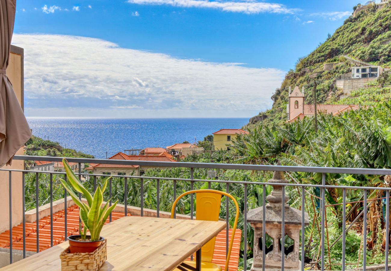 Apartamento en Tabua - Casa da Praia, a Home in Madeira