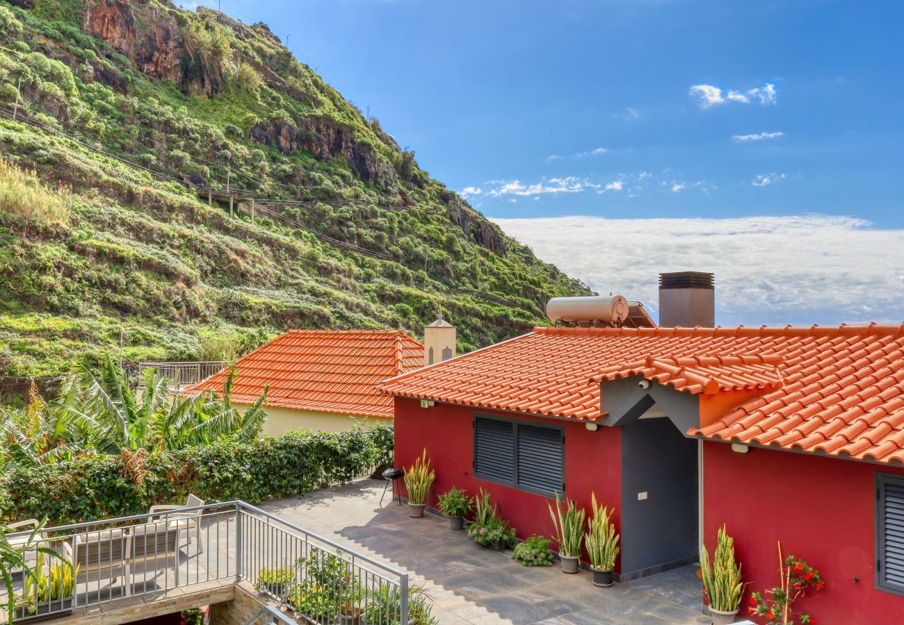 Apartamento en Tabua - Casa da Praia, a Home in Madeira