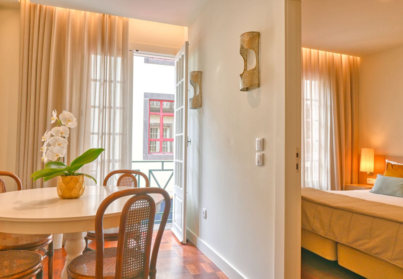 Apartamento en Funchal - Colombo Square, a Home in Madeira