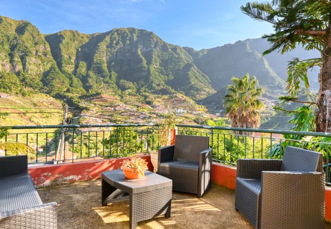 Apartamento en São Vicente - Casa do Pinheiro, a Home in Madeira