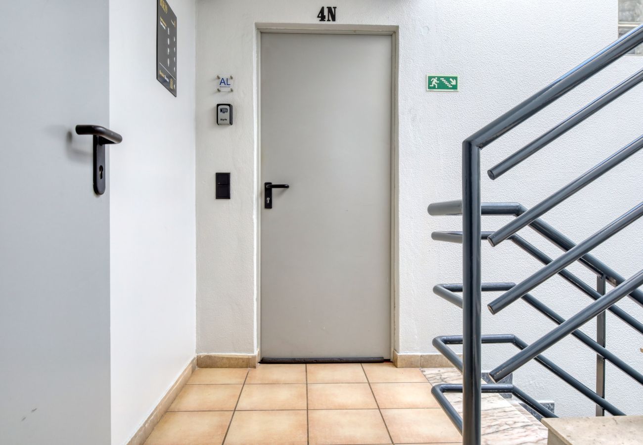Apartamento en Funchal - Beco Santa Emilia 4N, a Home in Madeira