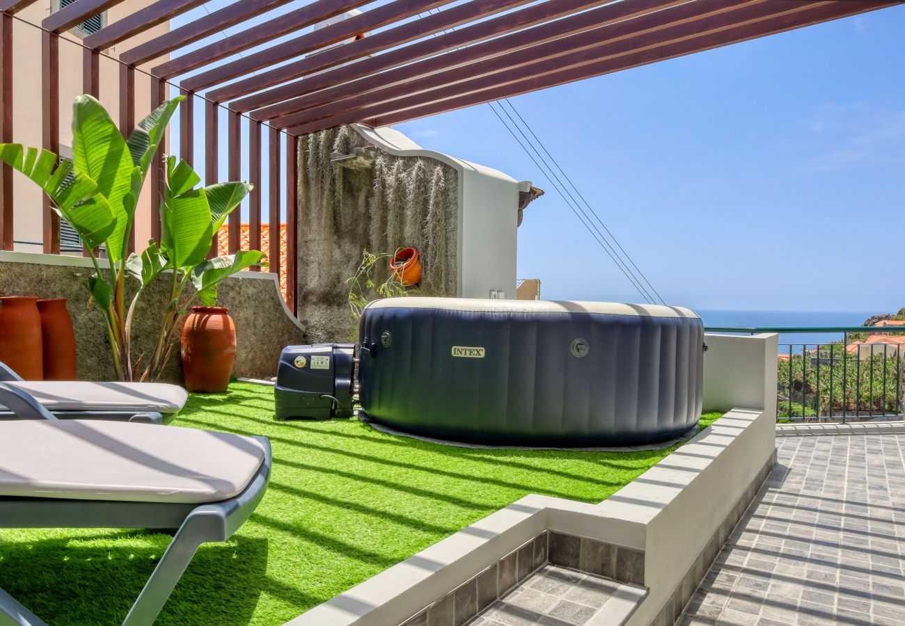 Apartamento en Ponta do Sol - Freitas Paradise, a Home in Madeira