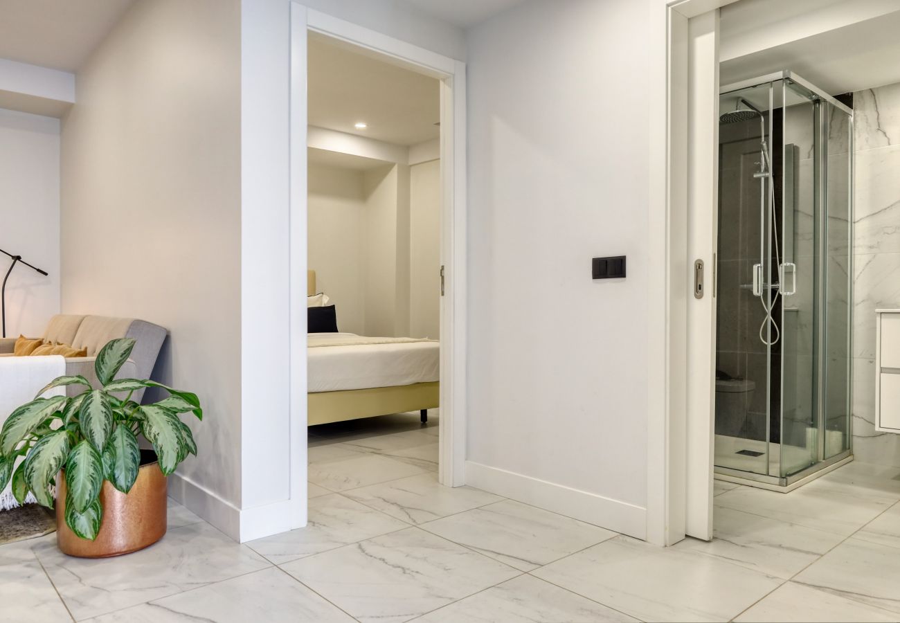 Apartamento en Funchal - Beco Santa Emilia 4O, a Home in Madeira