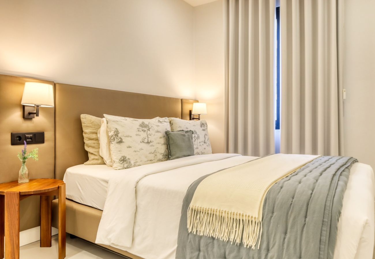 Apartamento en Funchal - Beco Santa Emilia 2G, a Home in Madeira