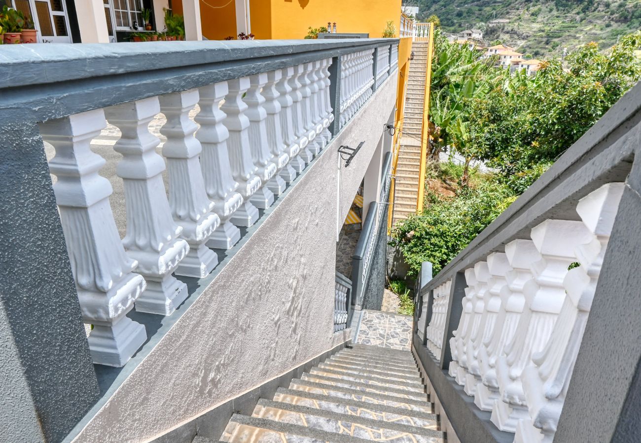 Apartamento en Calheta - Vale dos Amores, a Home in Madeira