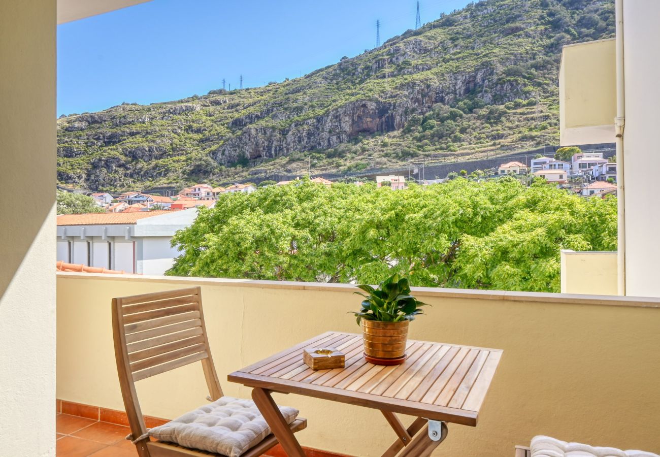 Apartamento en Machico - Machico Fachos View, a Home in Madeira