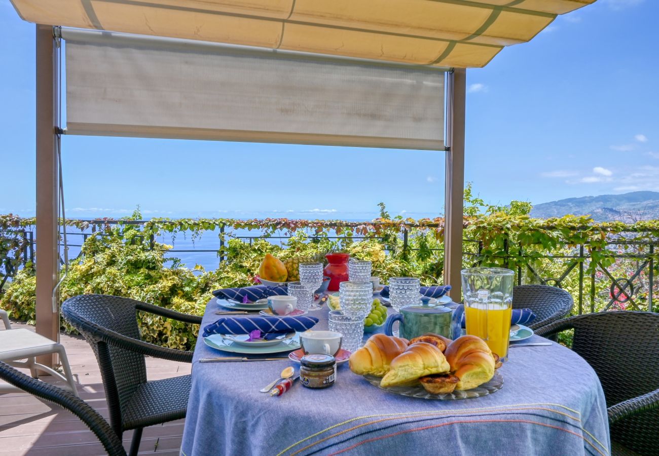 Villa en Funchal - Casa das Bromelias, a Home in Madeira