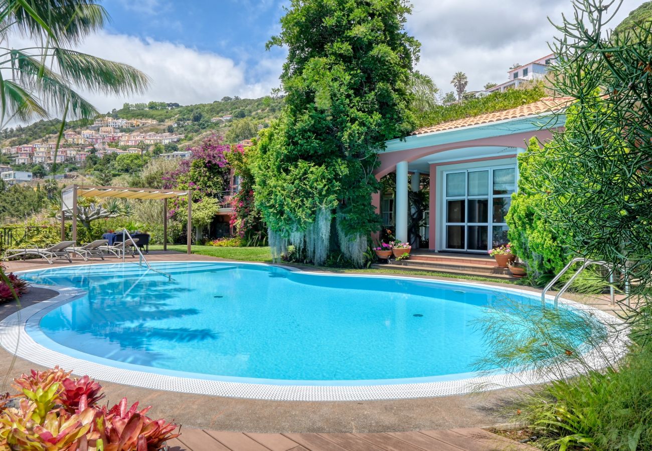 Villa en Funchal - Casa das Bromelias, a Home in Madeira