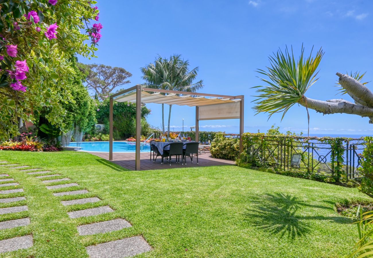 Villa en Funchal - Casa das Bromelias, a Home in Madeira