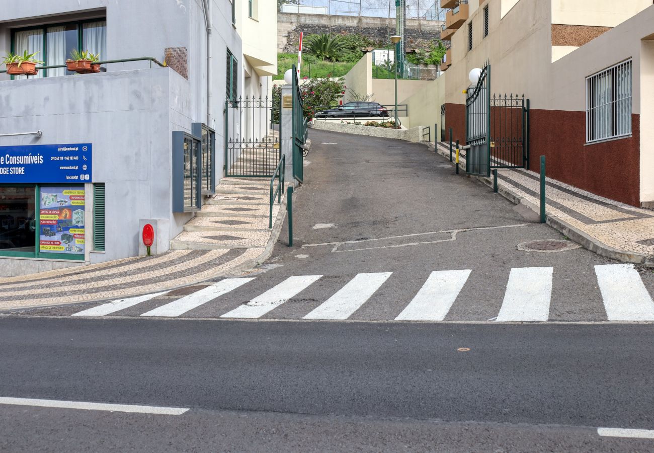 Apartamento en Funchal - Refugio no Funchal, a Home in Madeira