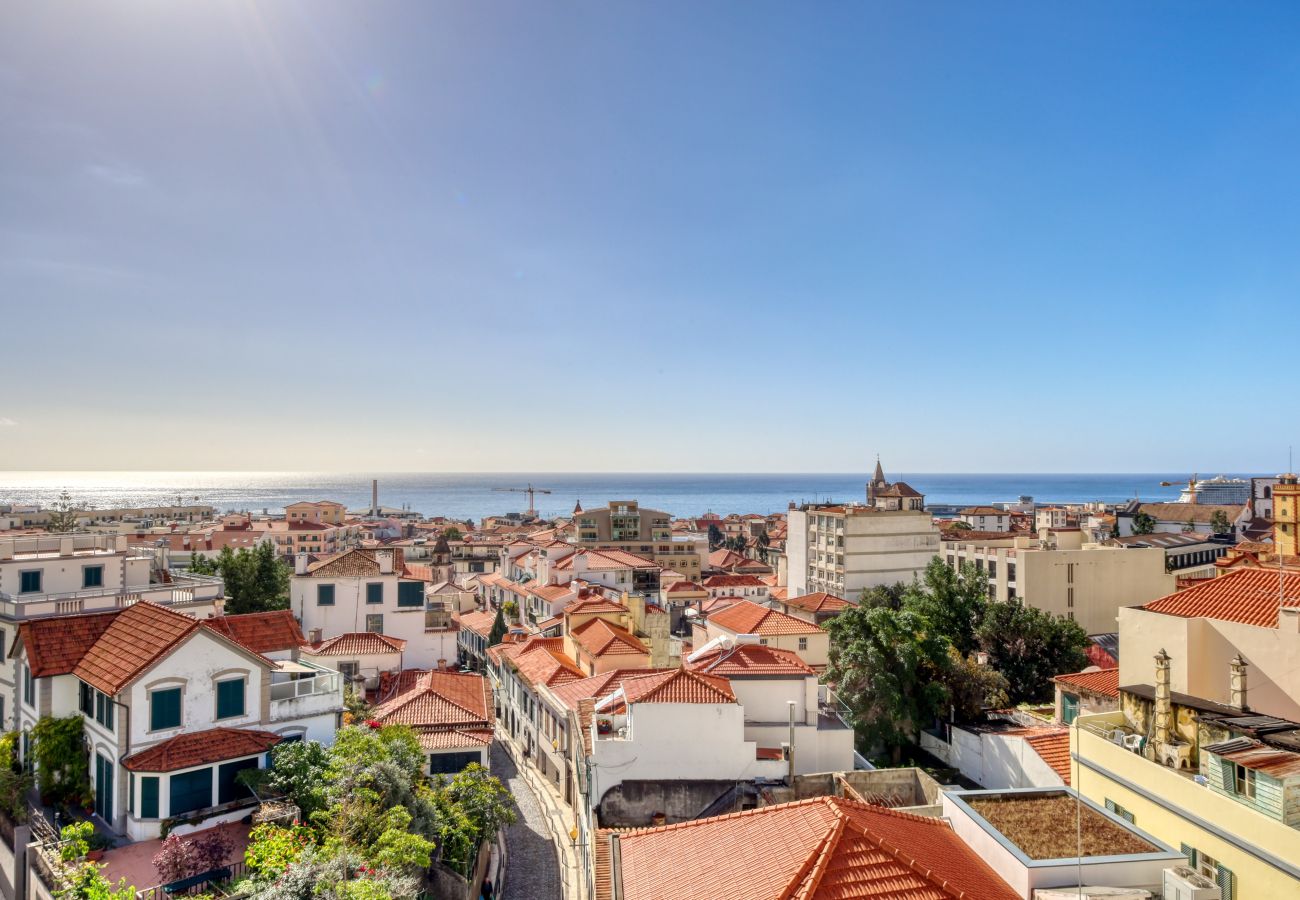 Apartamento en Funchal - Funchal Panoramic View, a Home in Madeira