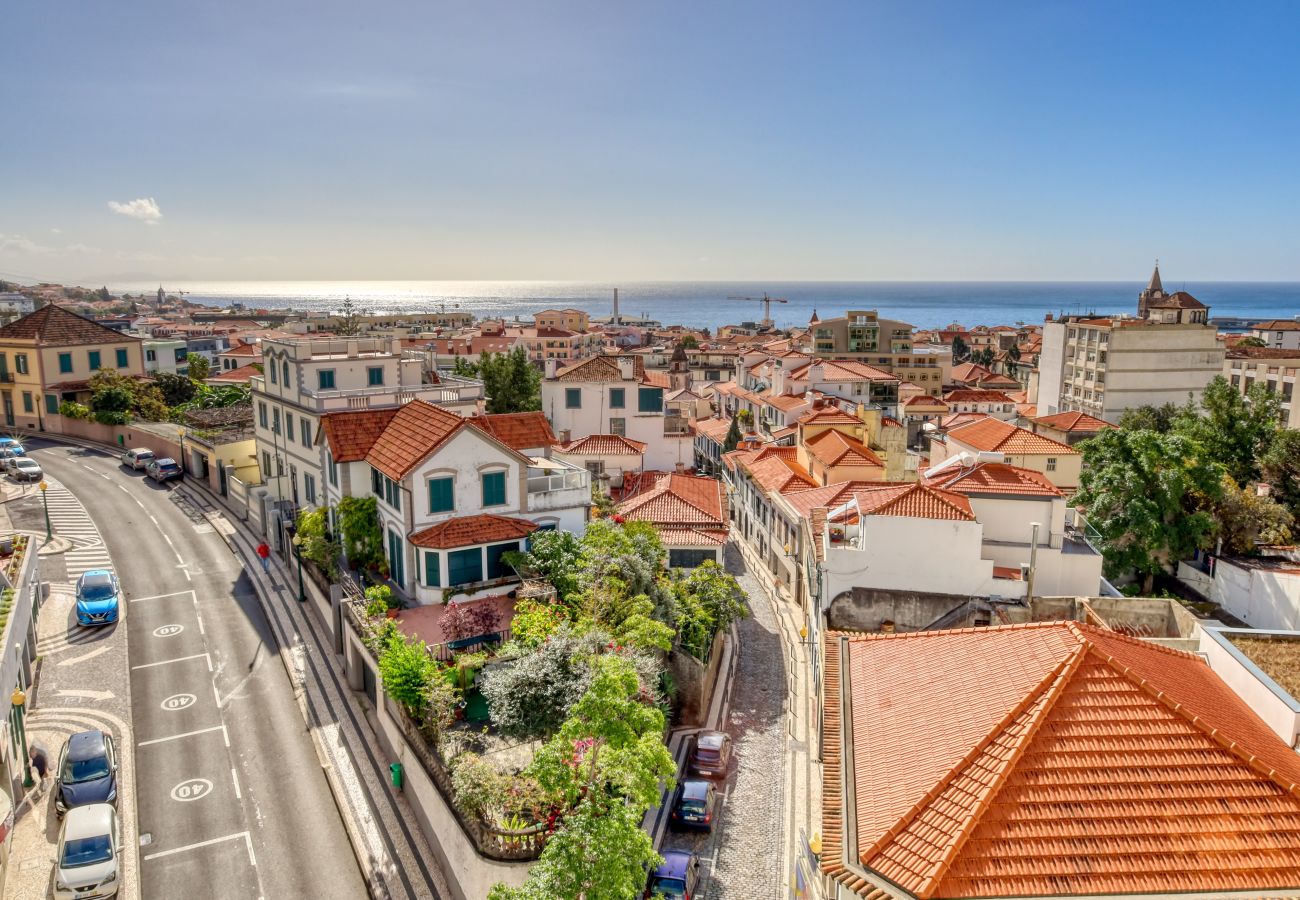 Apartamento en Funchal - Funchal Panoramic View, a Home in Madeira