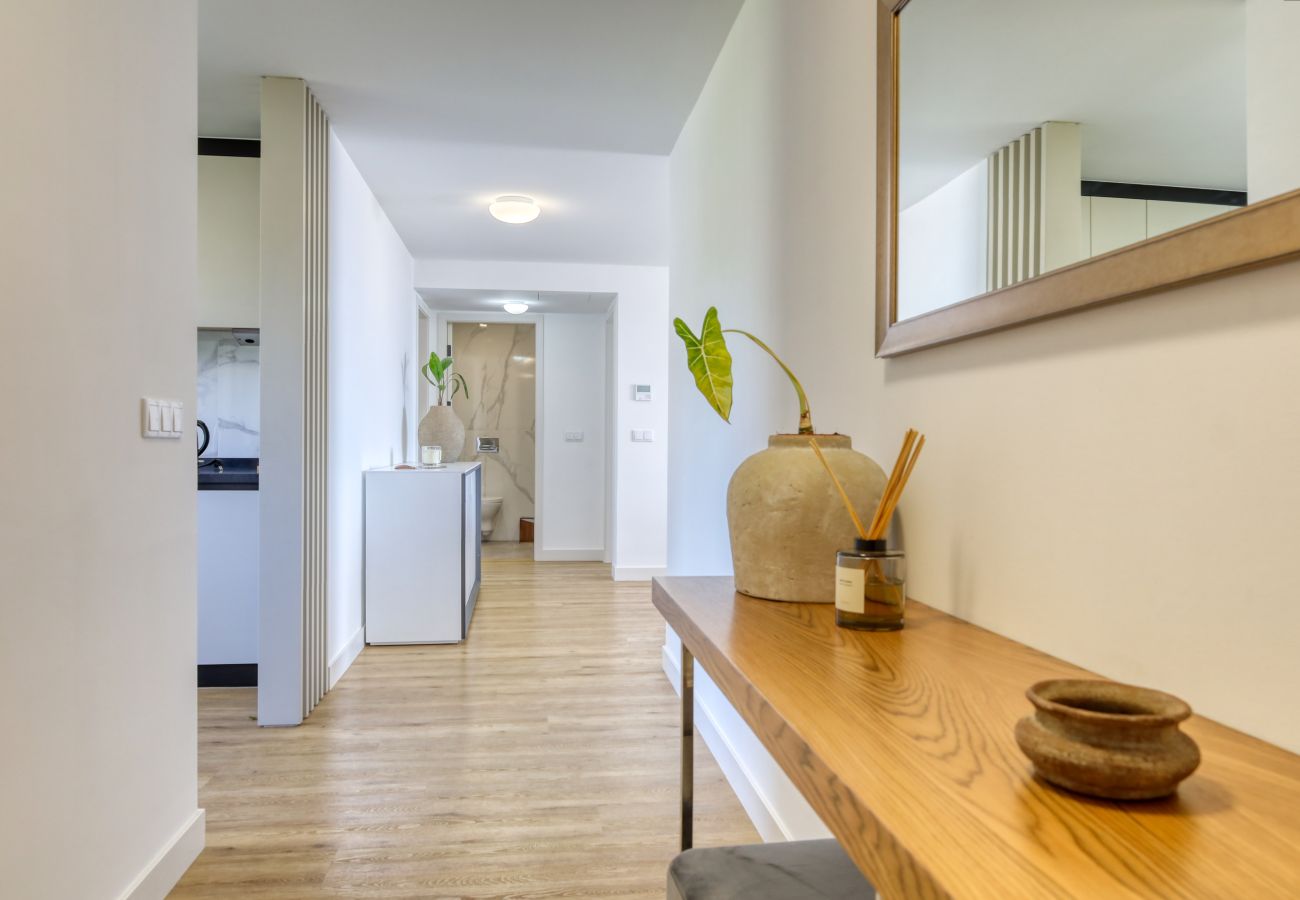 Apartamento en Funchal - The Place Funchal View, a Home in Madeira