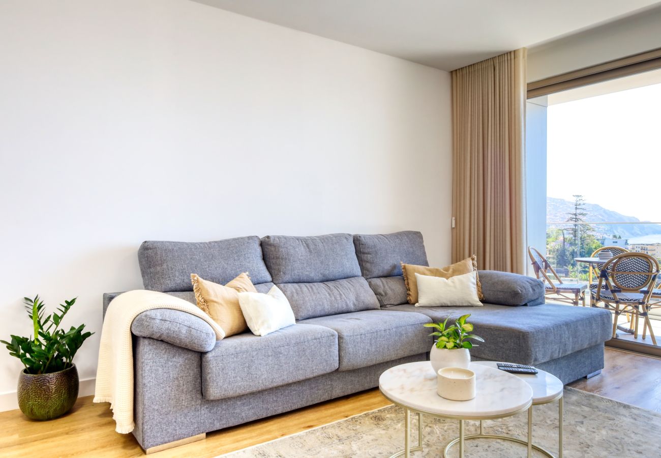 Apartamento en Funchal - The Place Funchal View, a Home in Madeira