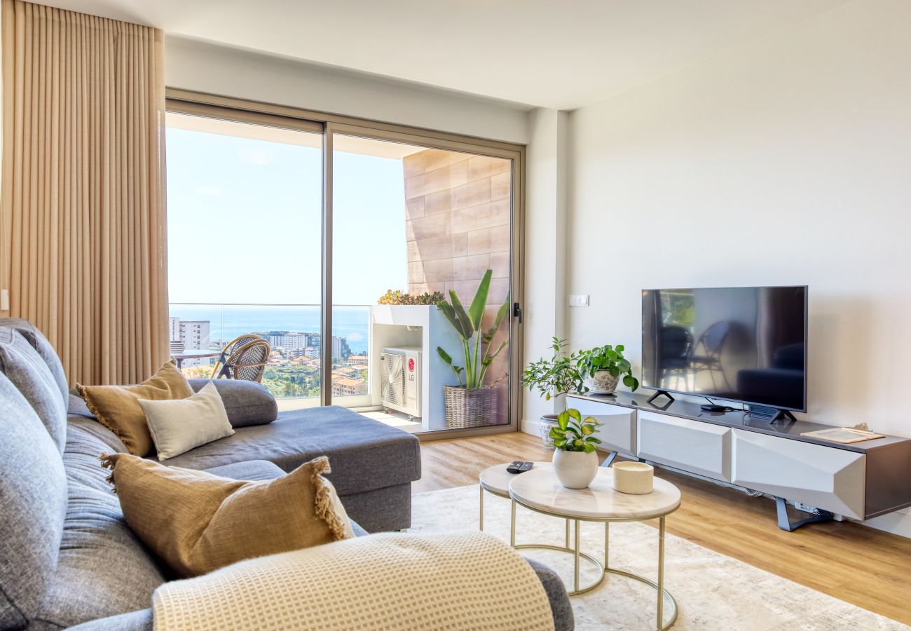 Apartamento en Funchal - The Place Funchal View, a Home in Madeira