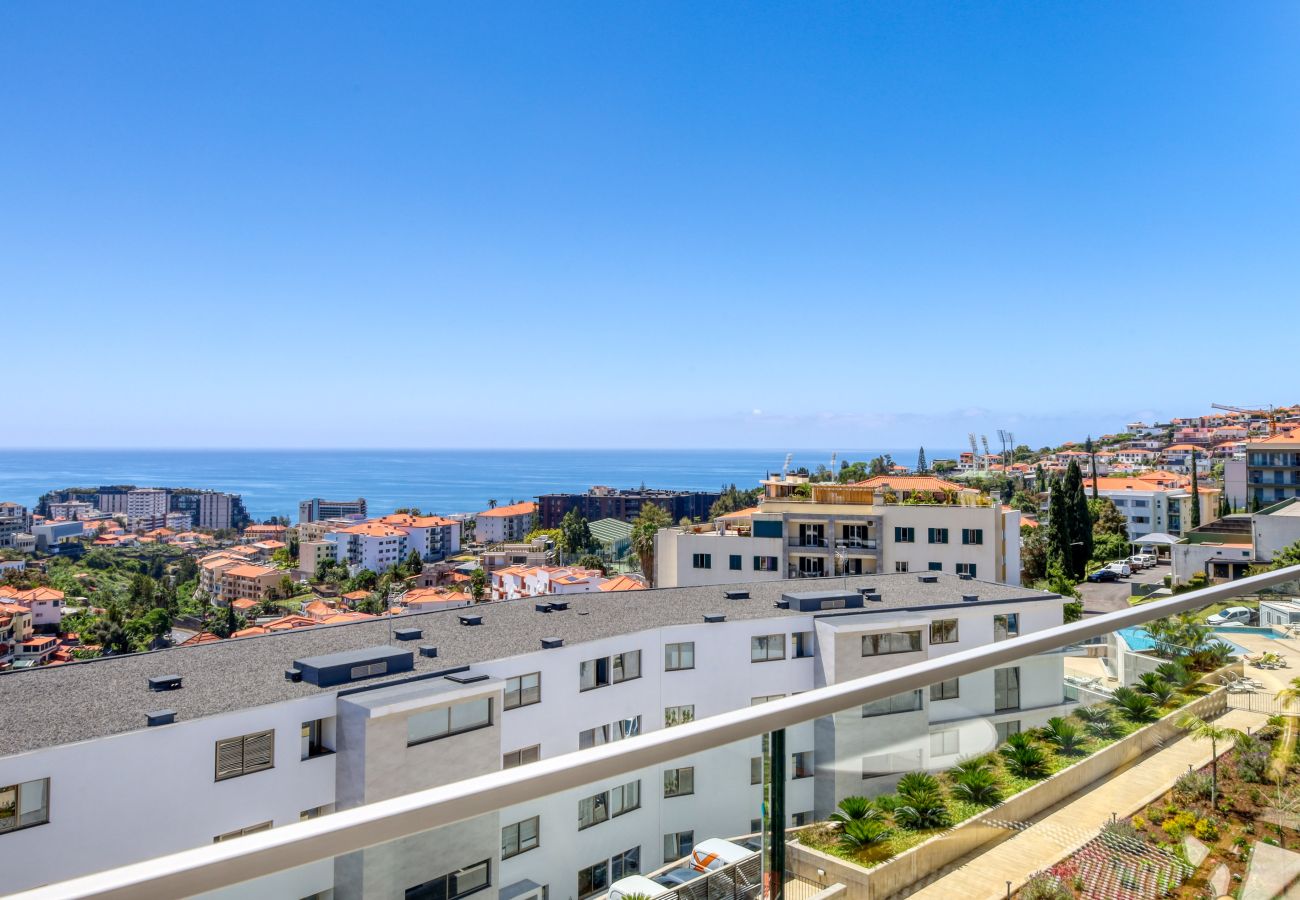 Apartamento en Funchal - The Place Funchal View, a Home in Madeira
