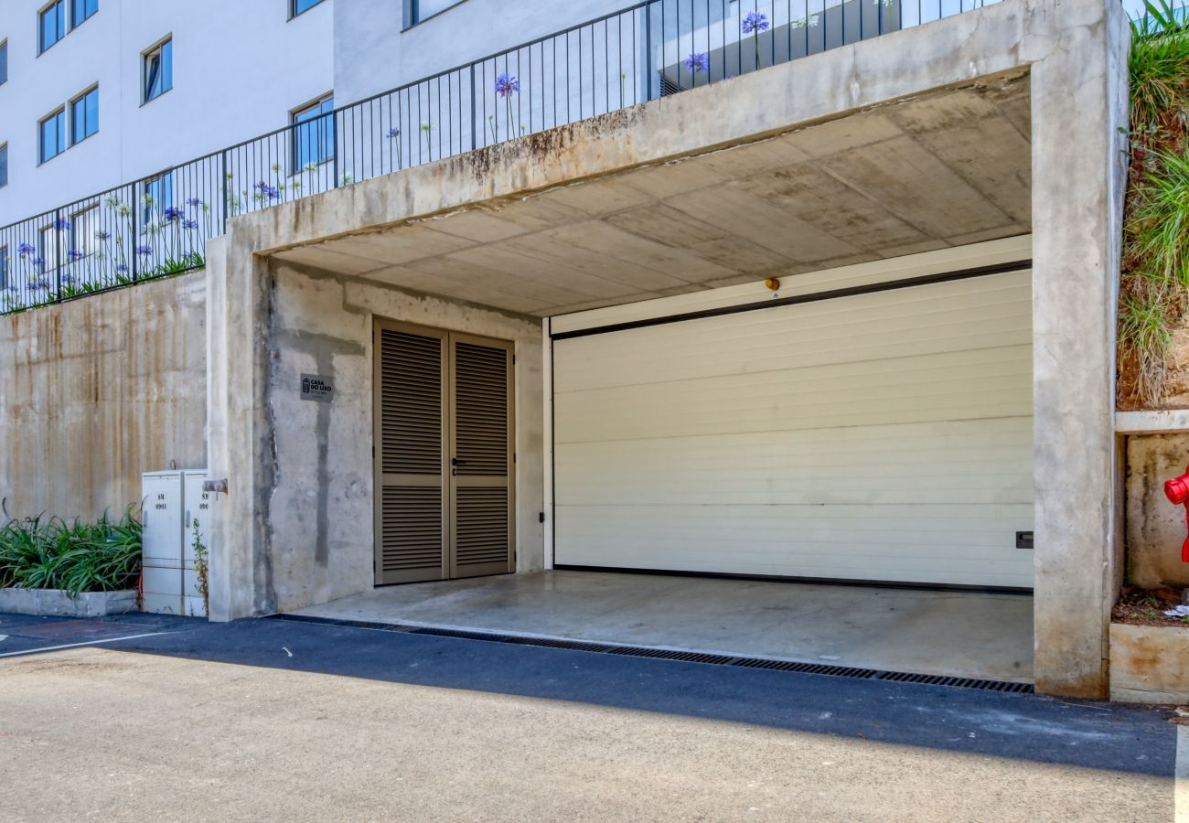 Apartamento en Funchal - The Place Funchal View, a Home in Madeira