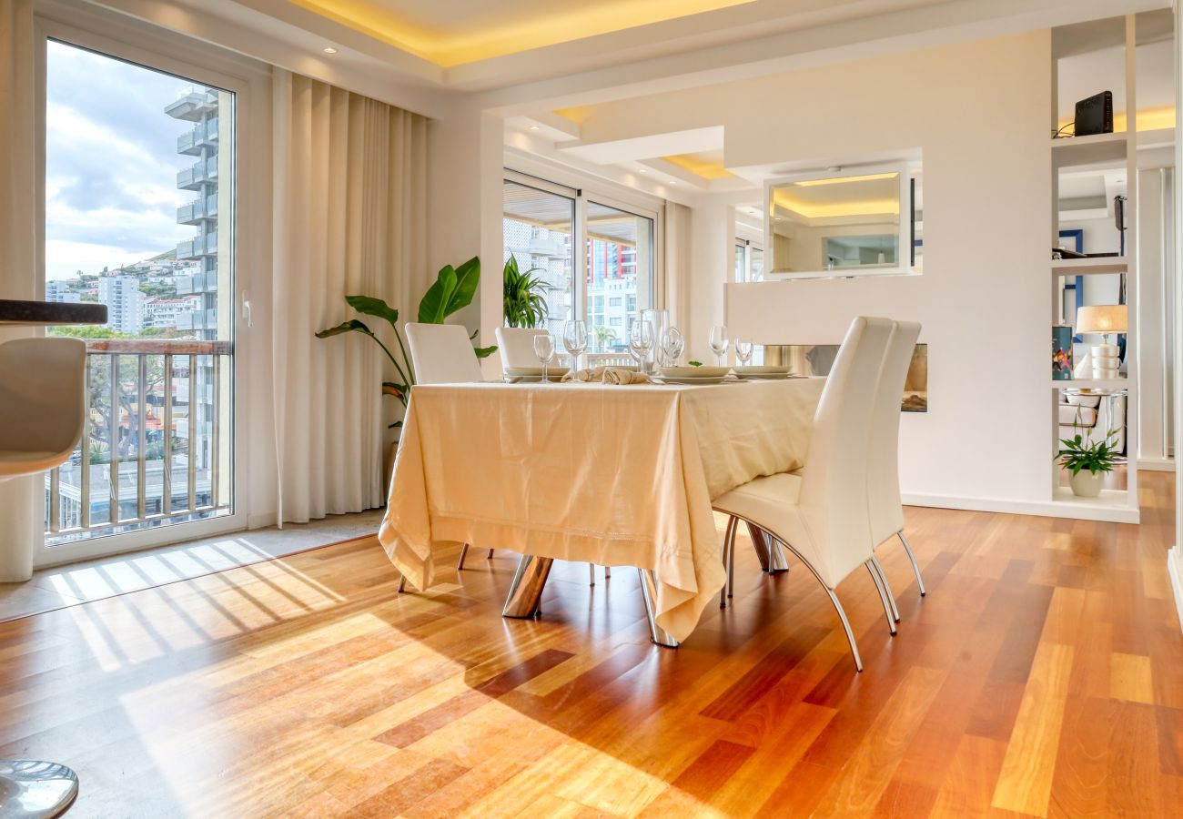 Apartamento en Funchal - Baia Cliff View, a Home in Madeira