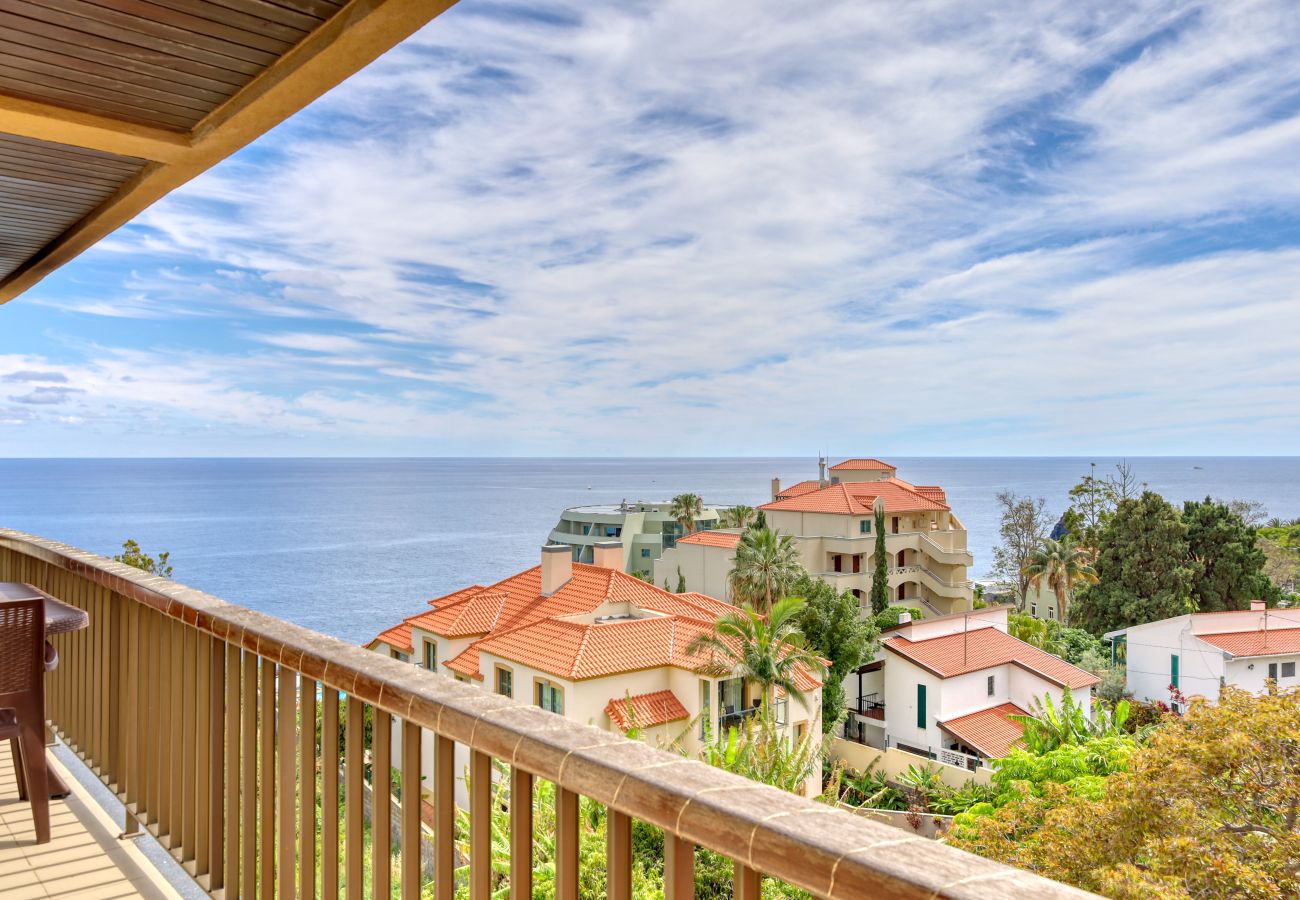 Apartamento en Funchal - Baia Cliff View, a Home in Madeira
