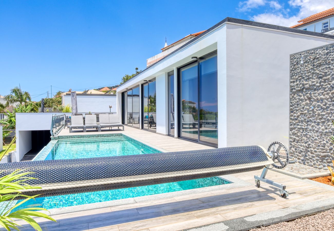 Villa en Arco da Calheta - Villa Arco-Iris, a Home in Madeira