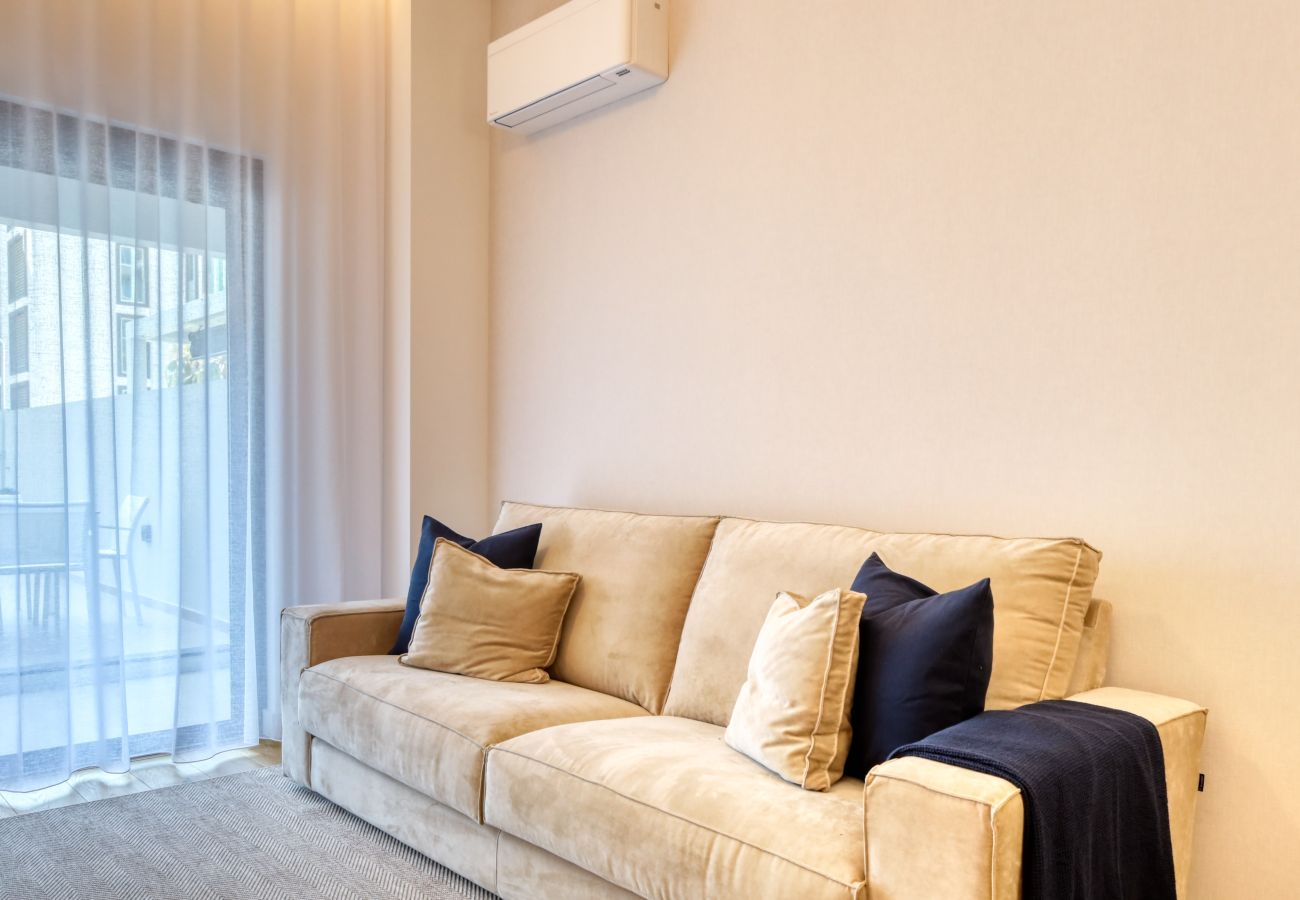Apartamento en Funchal - Funchal Acqua Blue 3O, a Home in Madeira