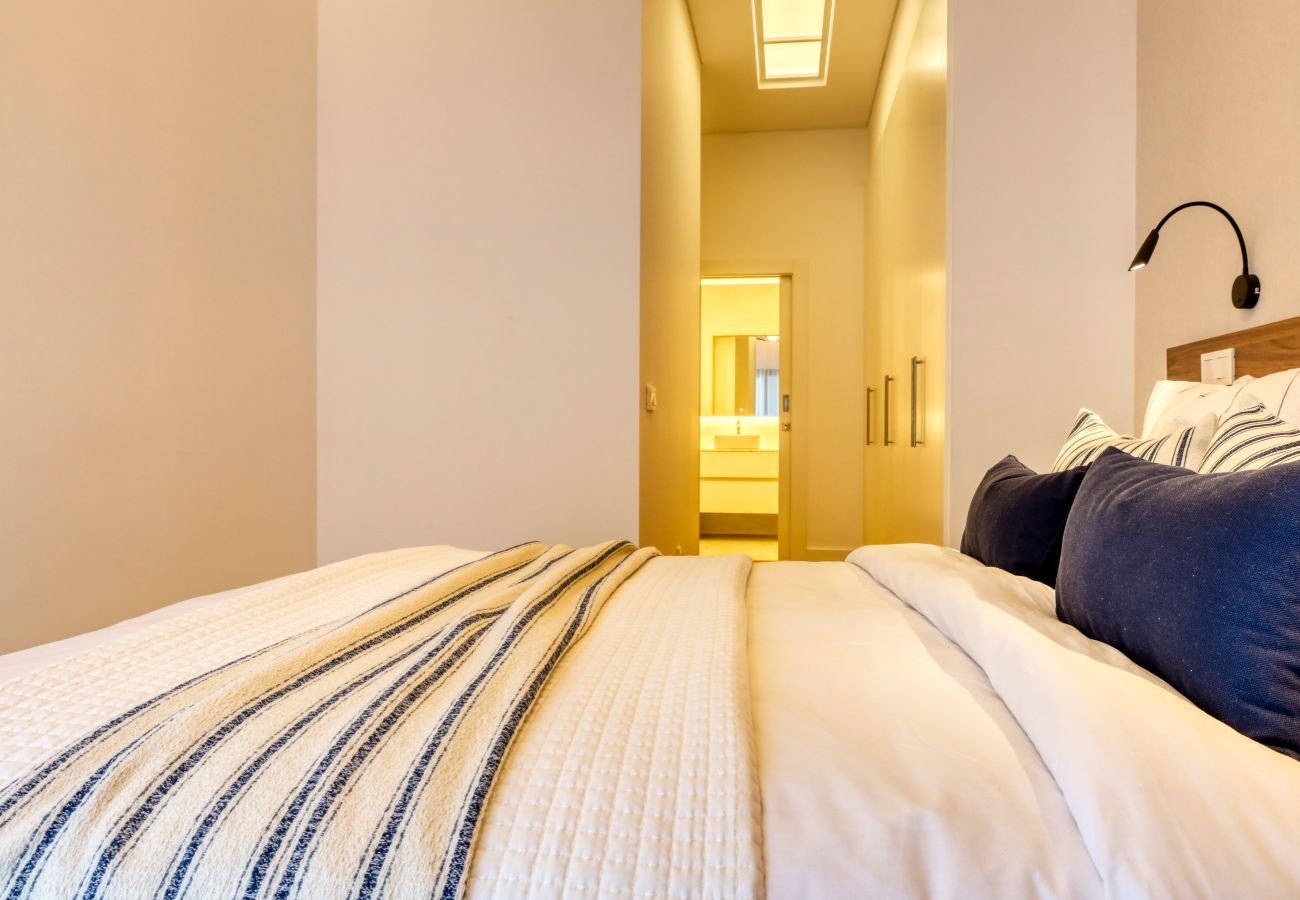 Apartamento en Funchal - Funchal Acqua Blue 3O, a Home in Madeira