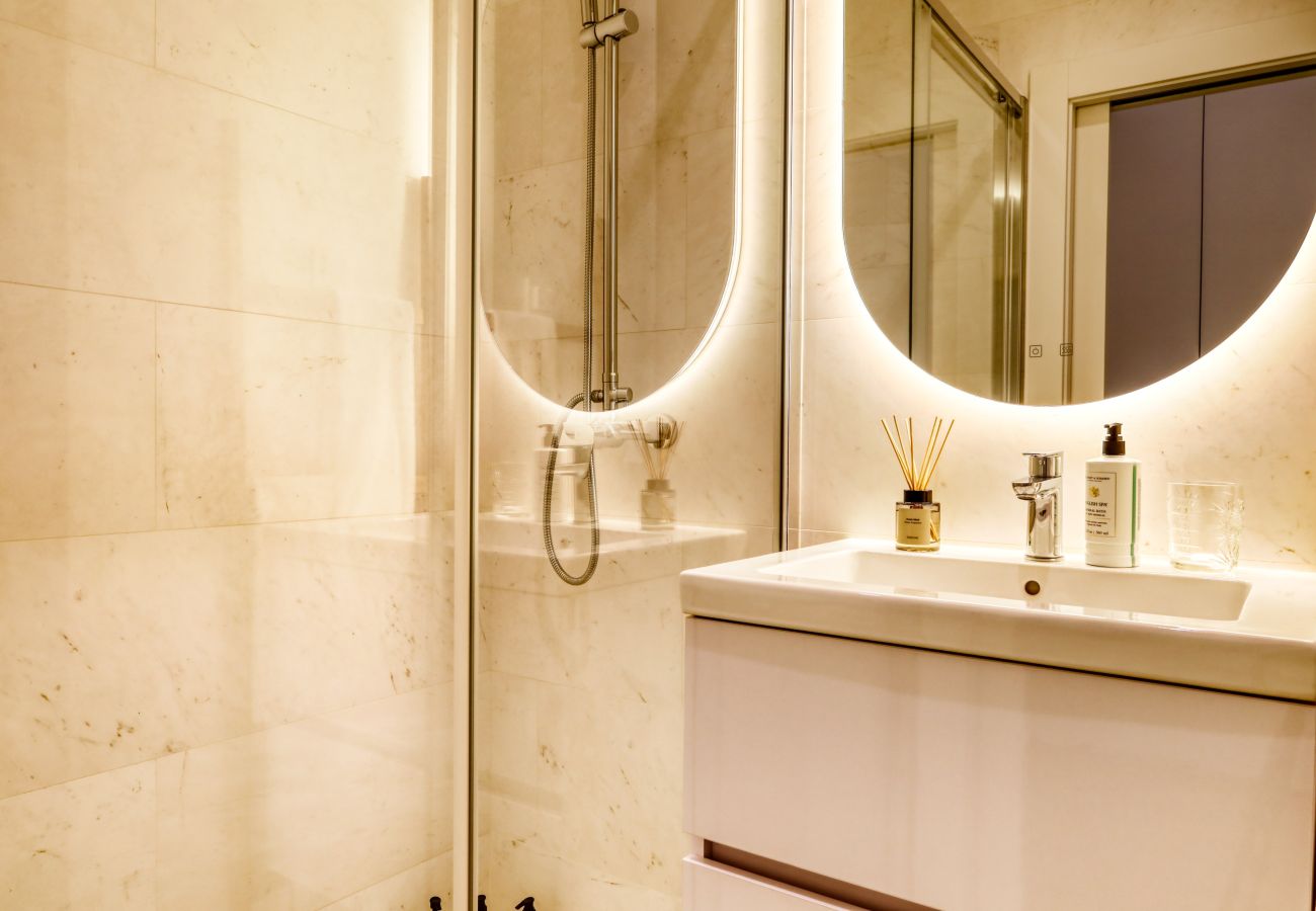 Apartamento en Funchal - Funchal Acqua Blue 3O, a Home in Madeira