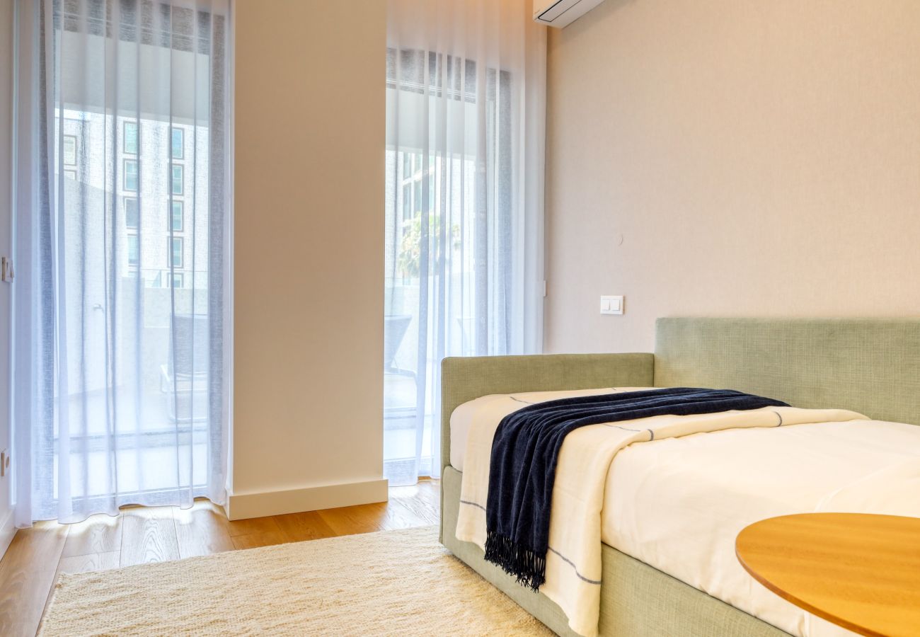 Apartamento en Funchal - Funchal Acqua Blue 3O, a Home in Madeira