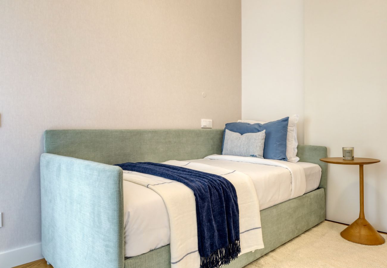 Apartamento en Funchal - Funchal Acqua Blue 3O, a Home in Madeira