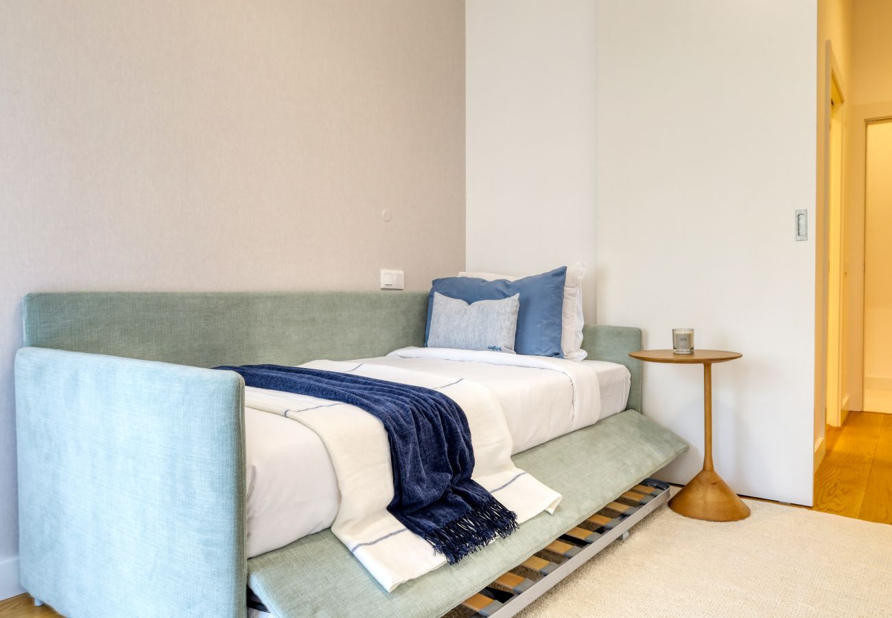 Apartamento en Funchal - Funchal Acqua Blue 3O, a Home in Madeira