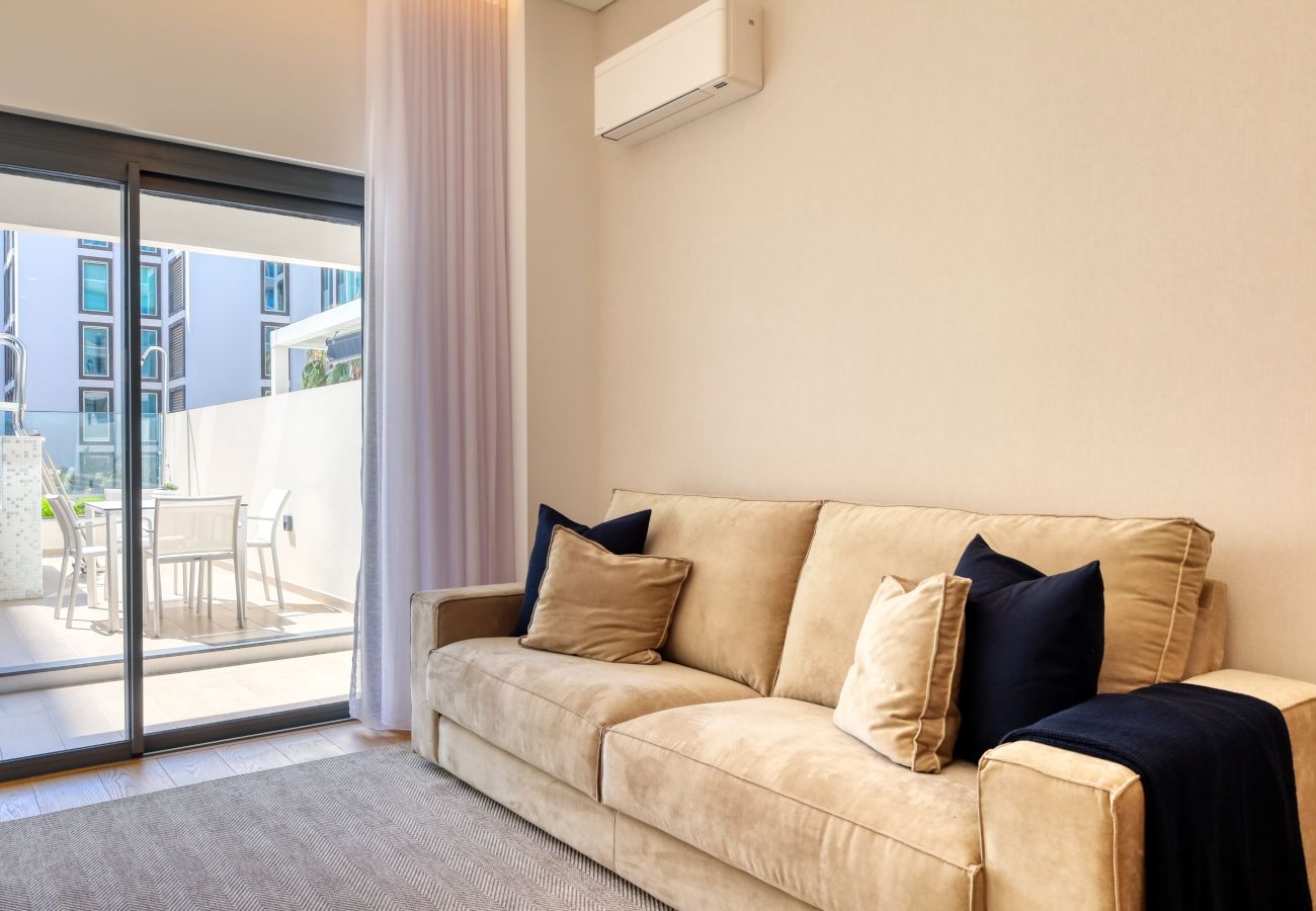 Apartamento en Funchal - Funchal Acqua Blue 3O, a Home in Madeira