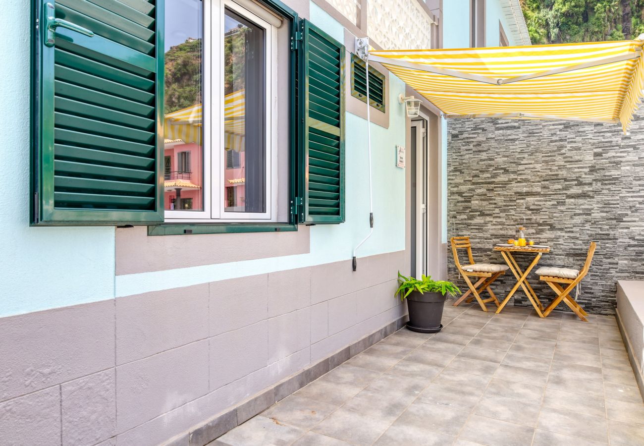 Apartamento en Ponta do Sol - Casa da Tia Celeste III, a Home in Madeira