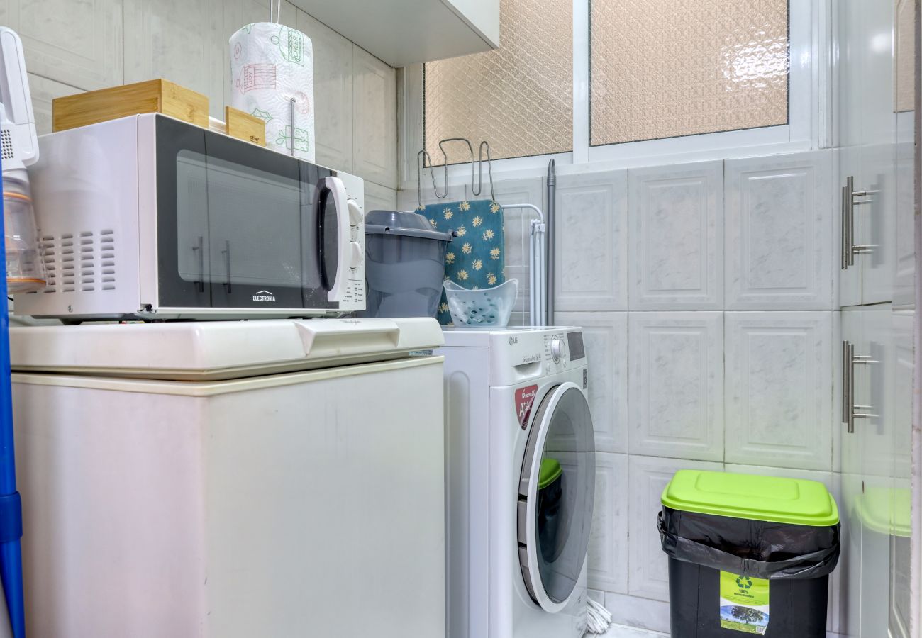 Apartamento en Funchal - Cantinho da Elvira, a Home in Madeira