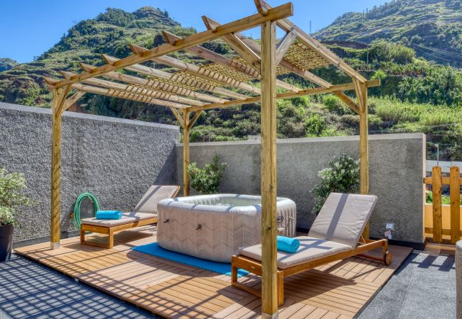 Apartamento en Tabua - Valley Nest, a Home in Madeira