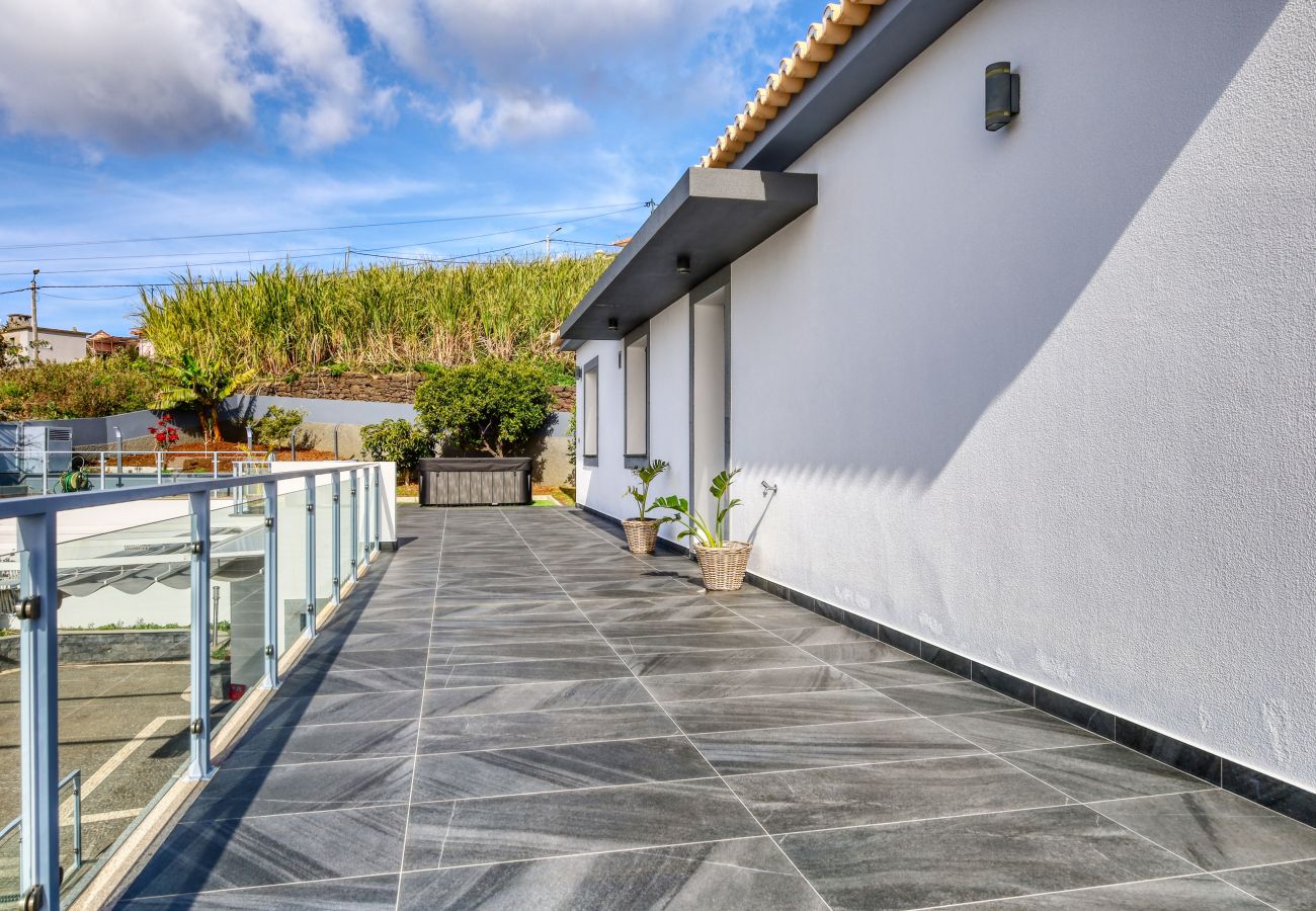 Apartamento en Ponta do Sol - Oasis do Sol, a Home in Madeira