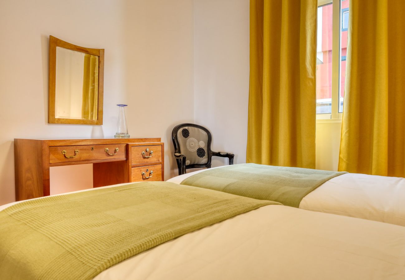 Apartamento en Santa Cruz - Verde Água Garajau, a Home in Madeira