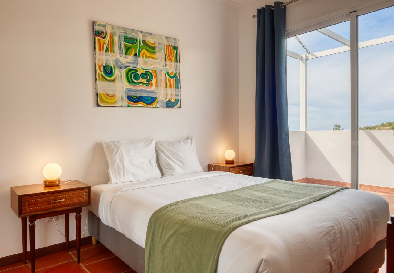 Apartamento en Santa Cruz - Verde Água Garajau, a Home in Madeira