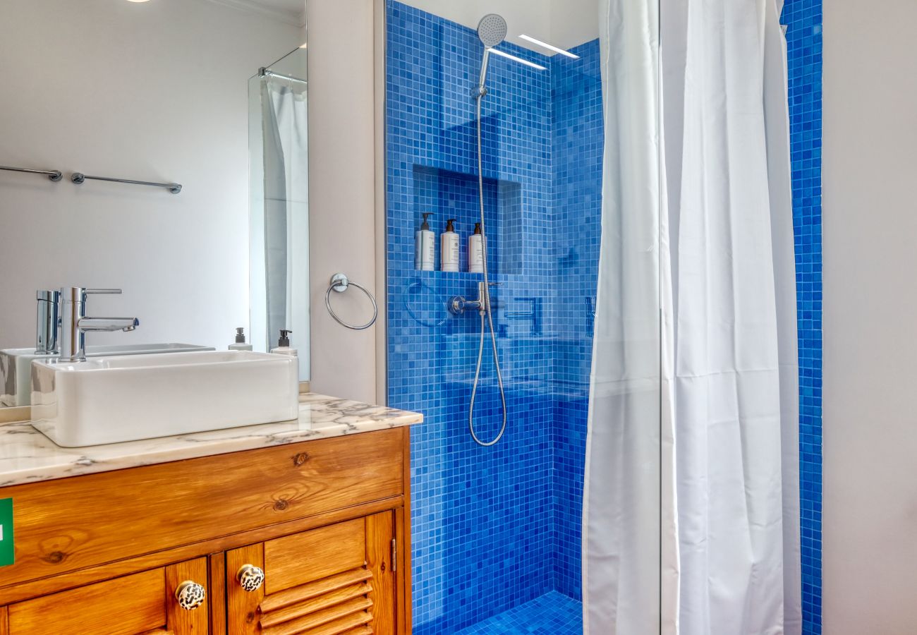 Apartamento en Santa Cruz - Verde Água Garajau, a Home in Madeira