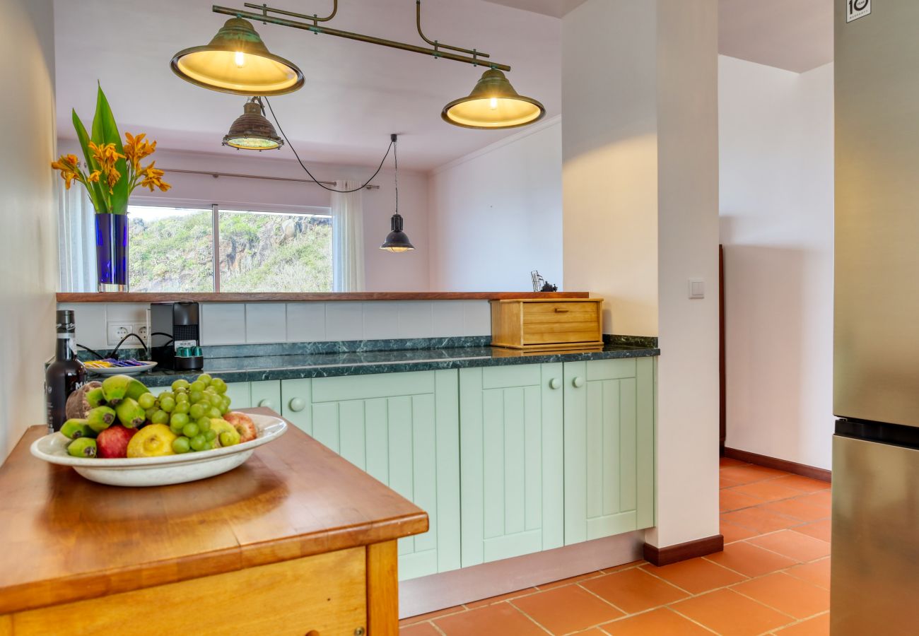 Apartamento en Santa Cruz - Verde Água Garajau, a Home in Madeira