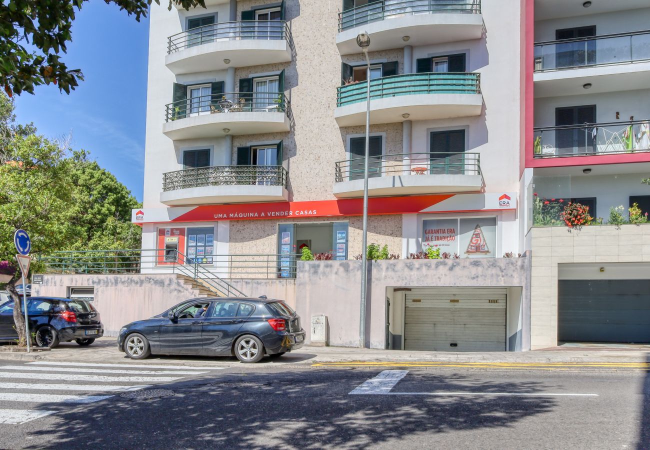 Apartamento en Funchal - Funchal Infinity, a Home in Madeira