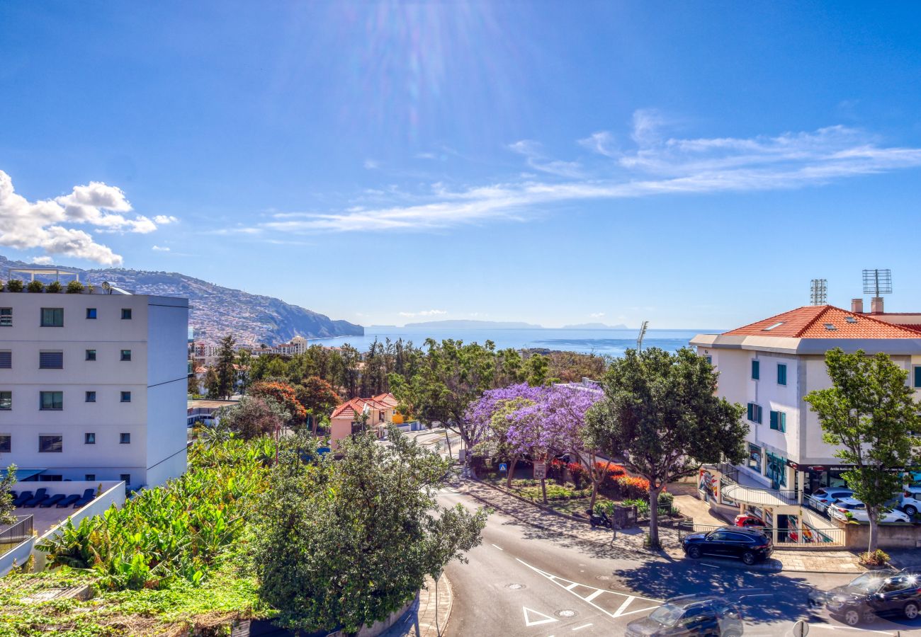 Apartamento en Funchal - Funchal Infinity, a Home in Madeira
