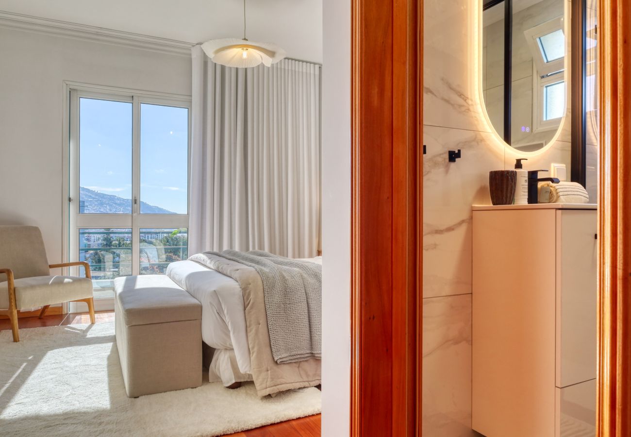 Apartamento en Funchal - Funchal Infinity, a Home in Madeira