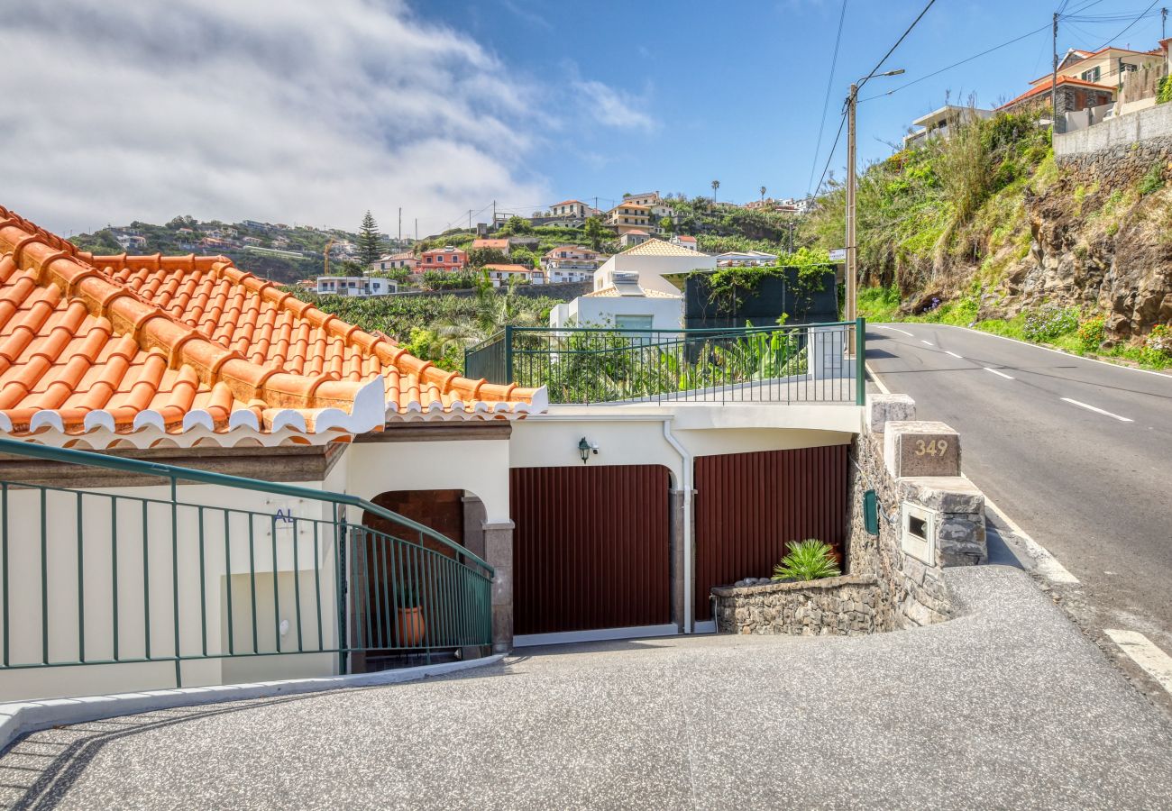 Apartamento en Ponta do Sol - Freitas Panoramic, a Home in Madeira
