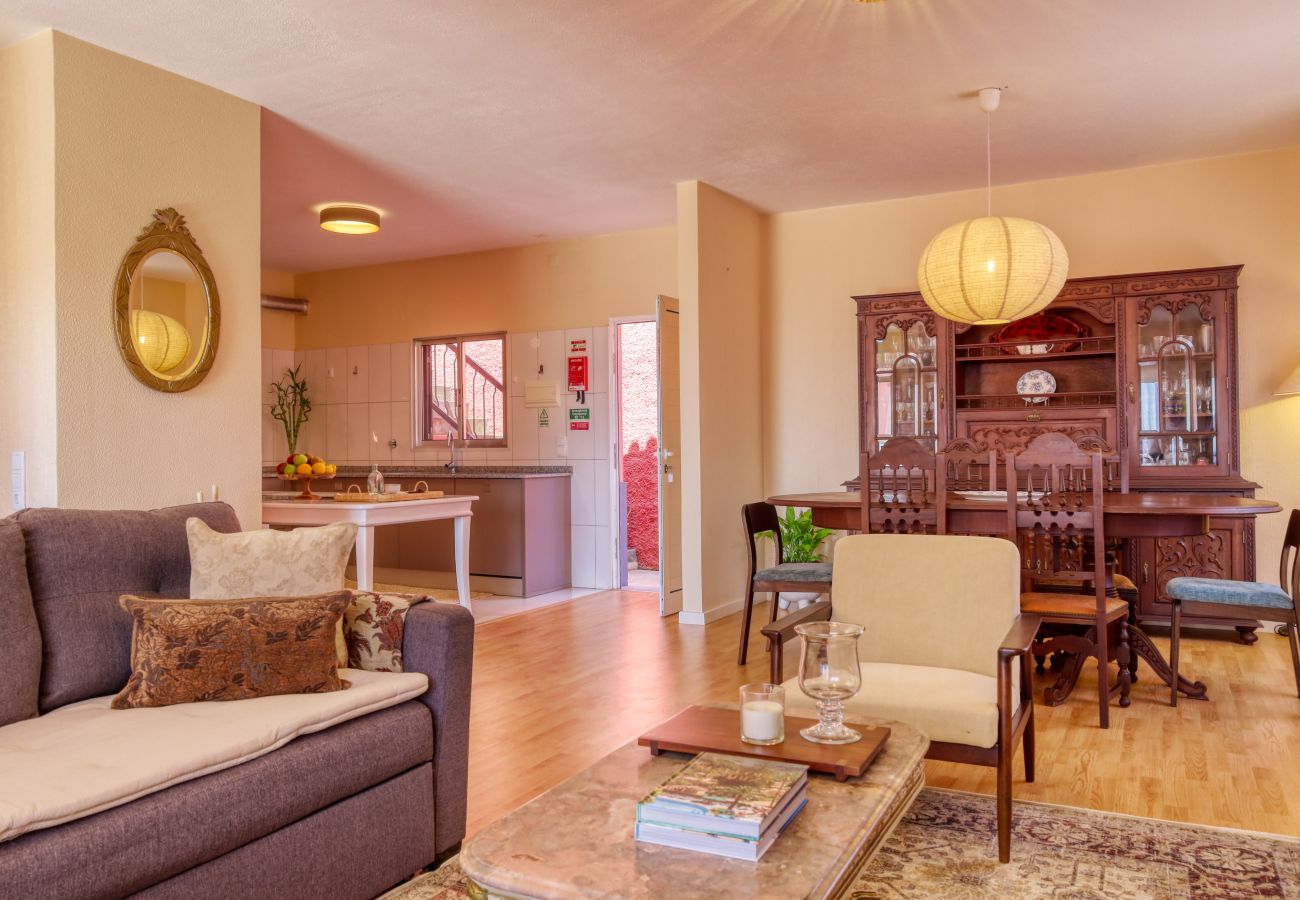 Apartamento en Ponta do Sol - Sunrise House, a Home in Madeira