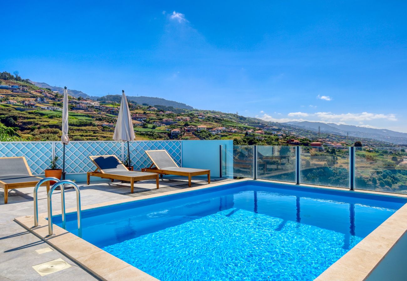 Casa en Ponta do Sol - Blue House, a Home in Madeira