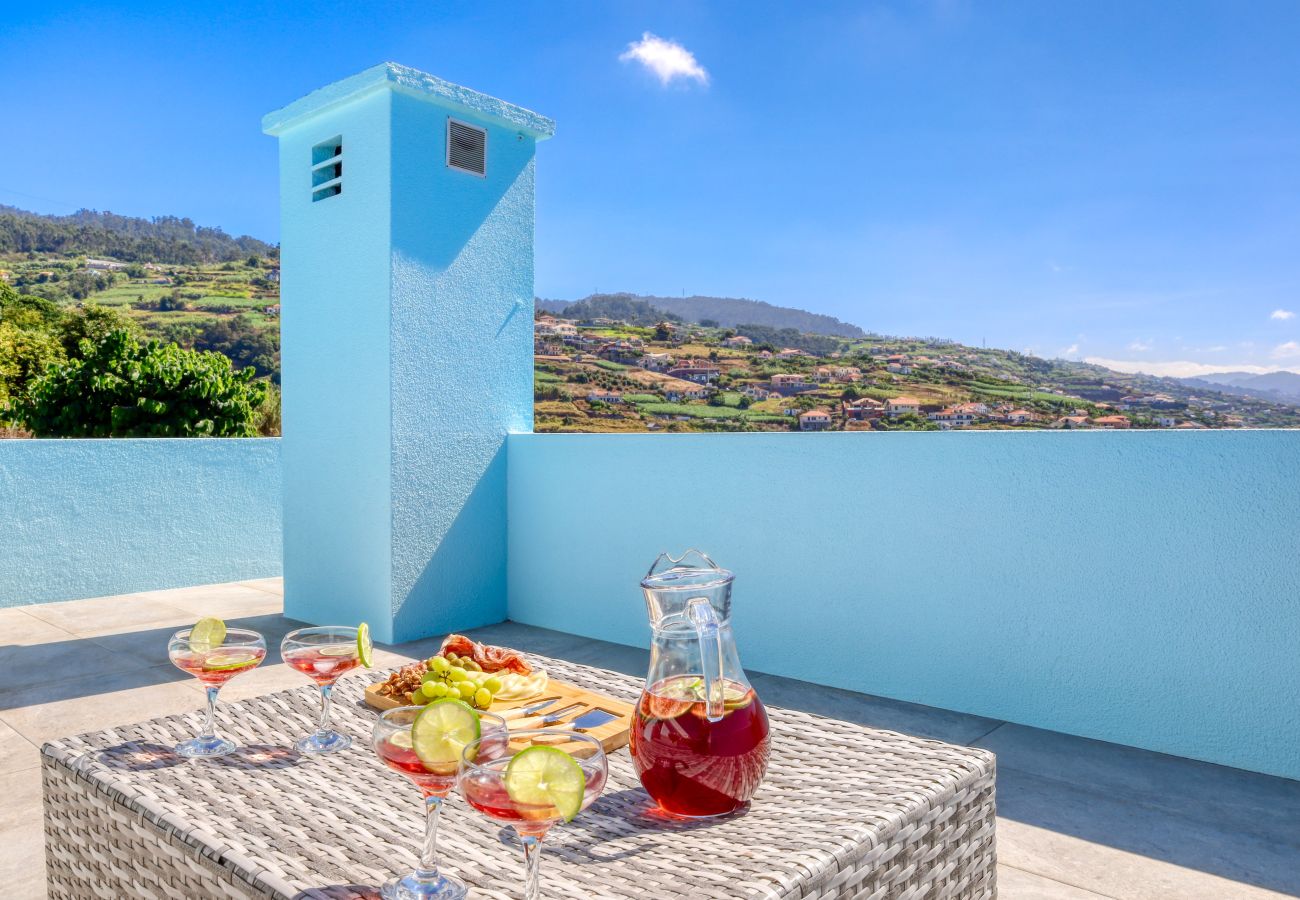 Casa en Ponta do Sol - Blue House, a Home in Madeira
