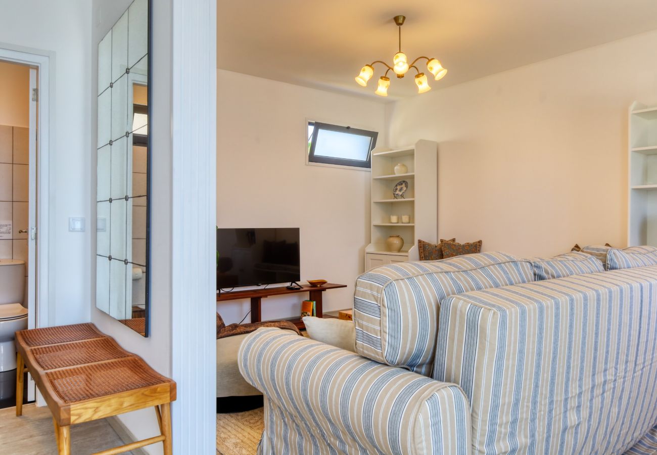 Casa en Ponta do Sol - Blue House, a Home in Madeira