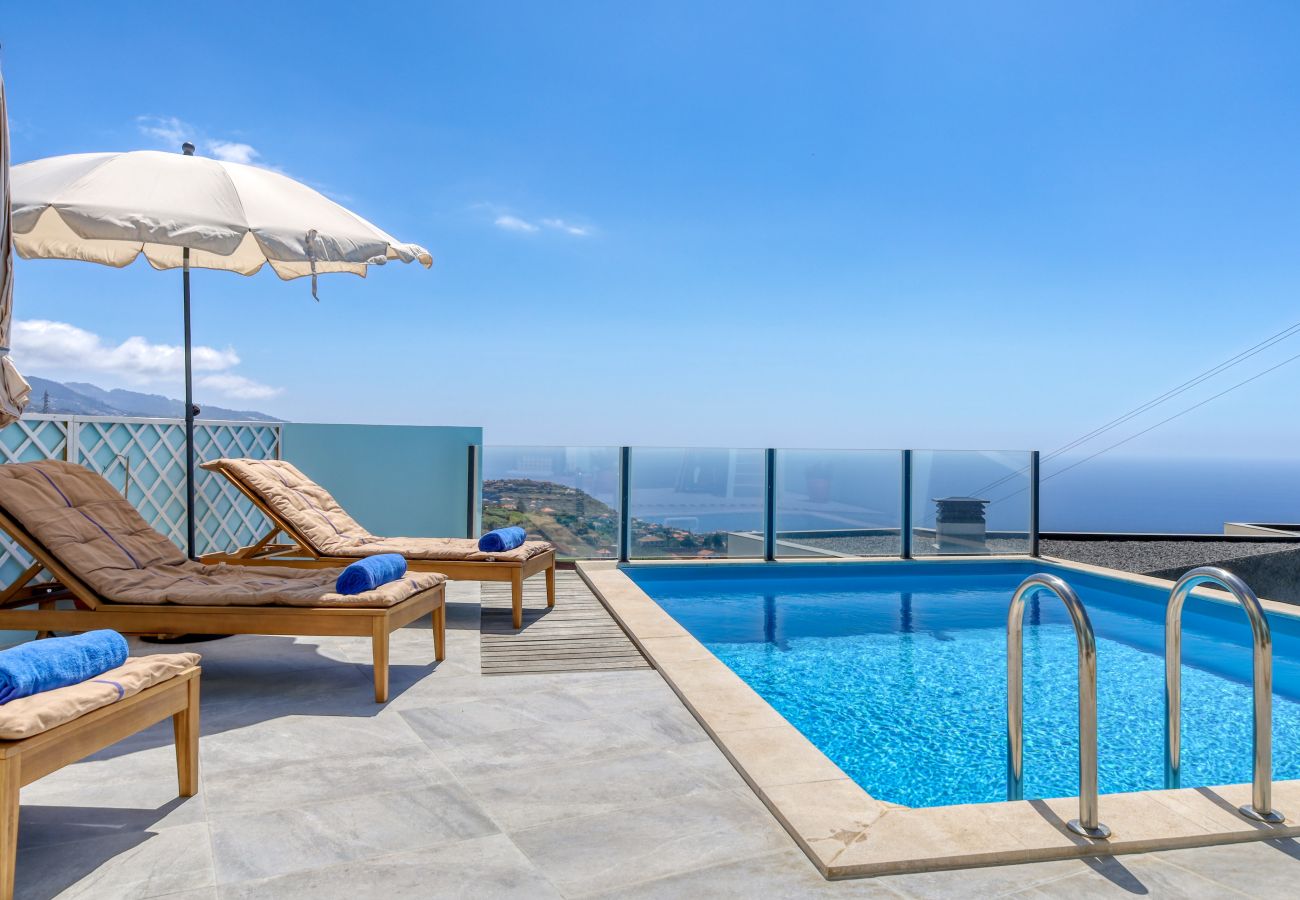 Casa en Ponta do Sol - Blue House, a Home in Madeira