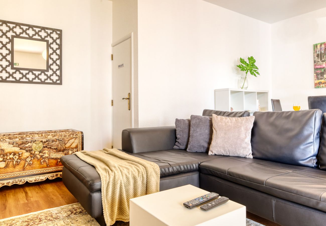 Apartamento en Ponta do Sol - Maresia I, a Home in Madeira